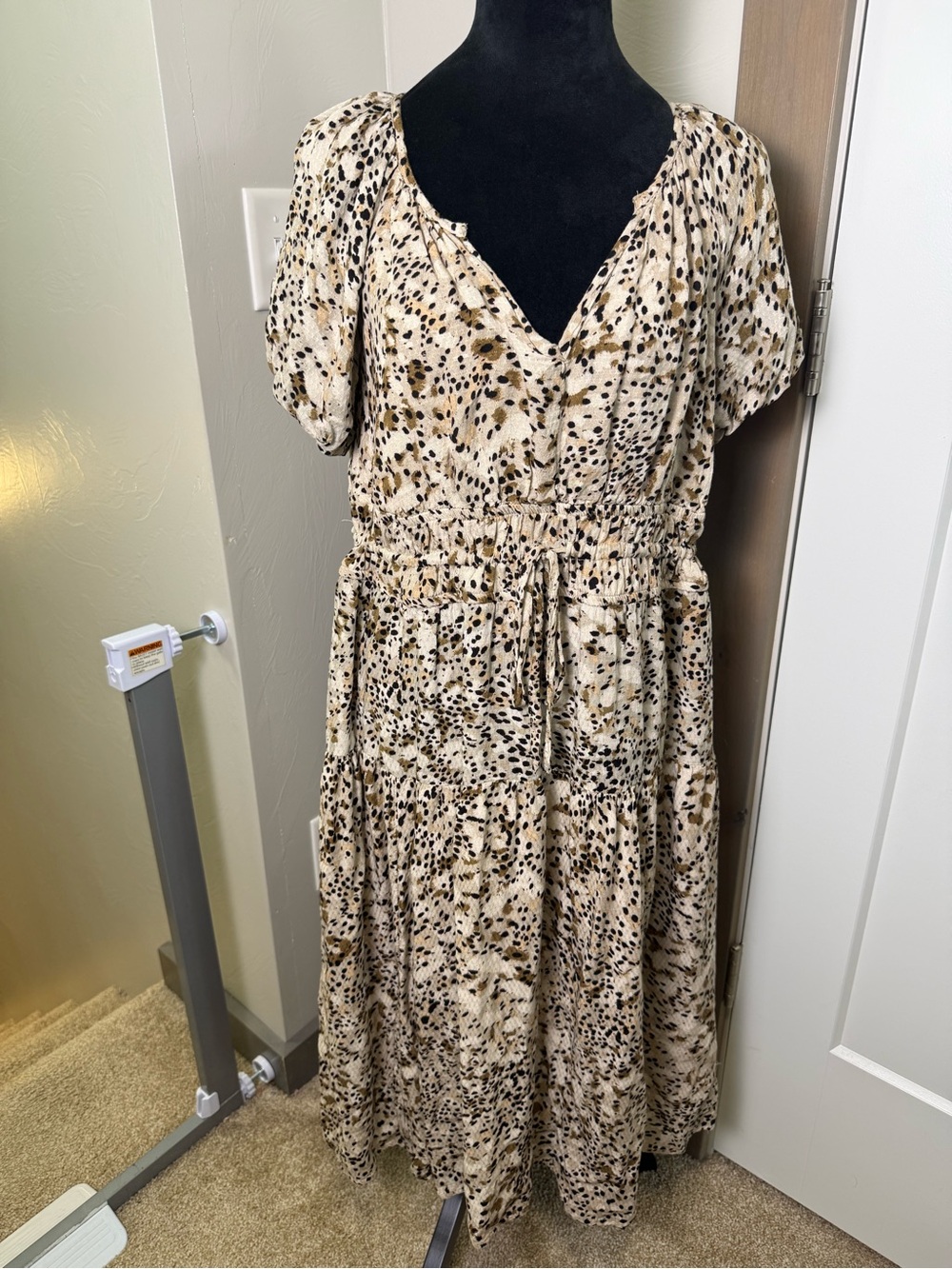 Universal Thread Fit & Flare A-Line Animal Print Short Sleeve Maxi Dress Neutral